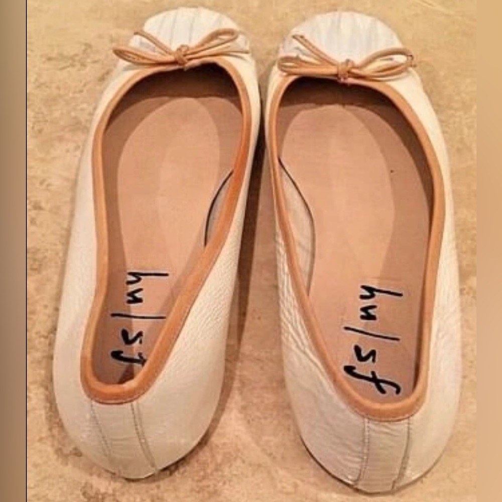 FS/NY Patent Leather Flats Ivory White Tan Capped Toe Bow Ballet Flats 9M Italy - Picture 4 of 11